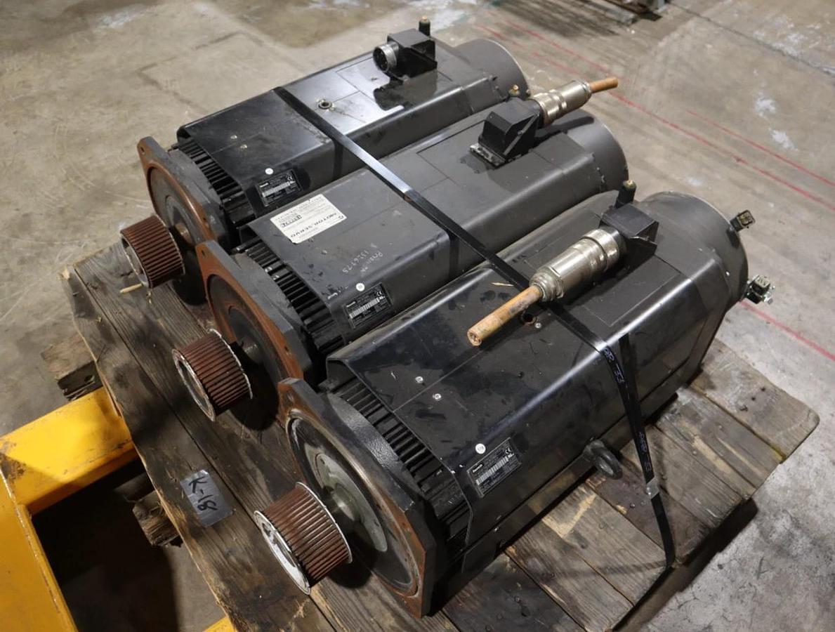 Used Rexroth R911309840 Servo 3ph Induction Motor MAD160C-0100-SA-M0-BQ0-35-V1 #HP152