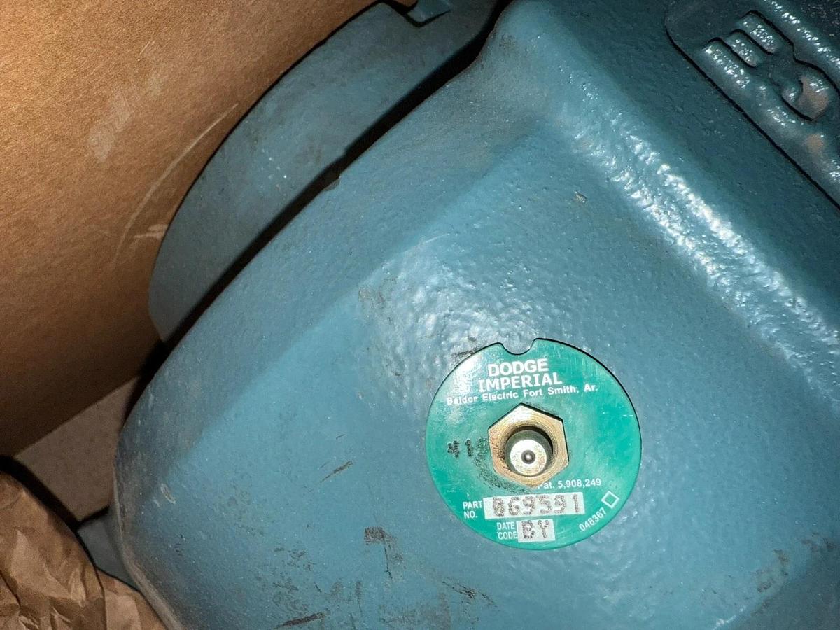 Used DODGE 069591 P4B-IP-500LE SPHERICAL ROLLER BEARING 4-BOLT PILLOW BLOCK #HP63