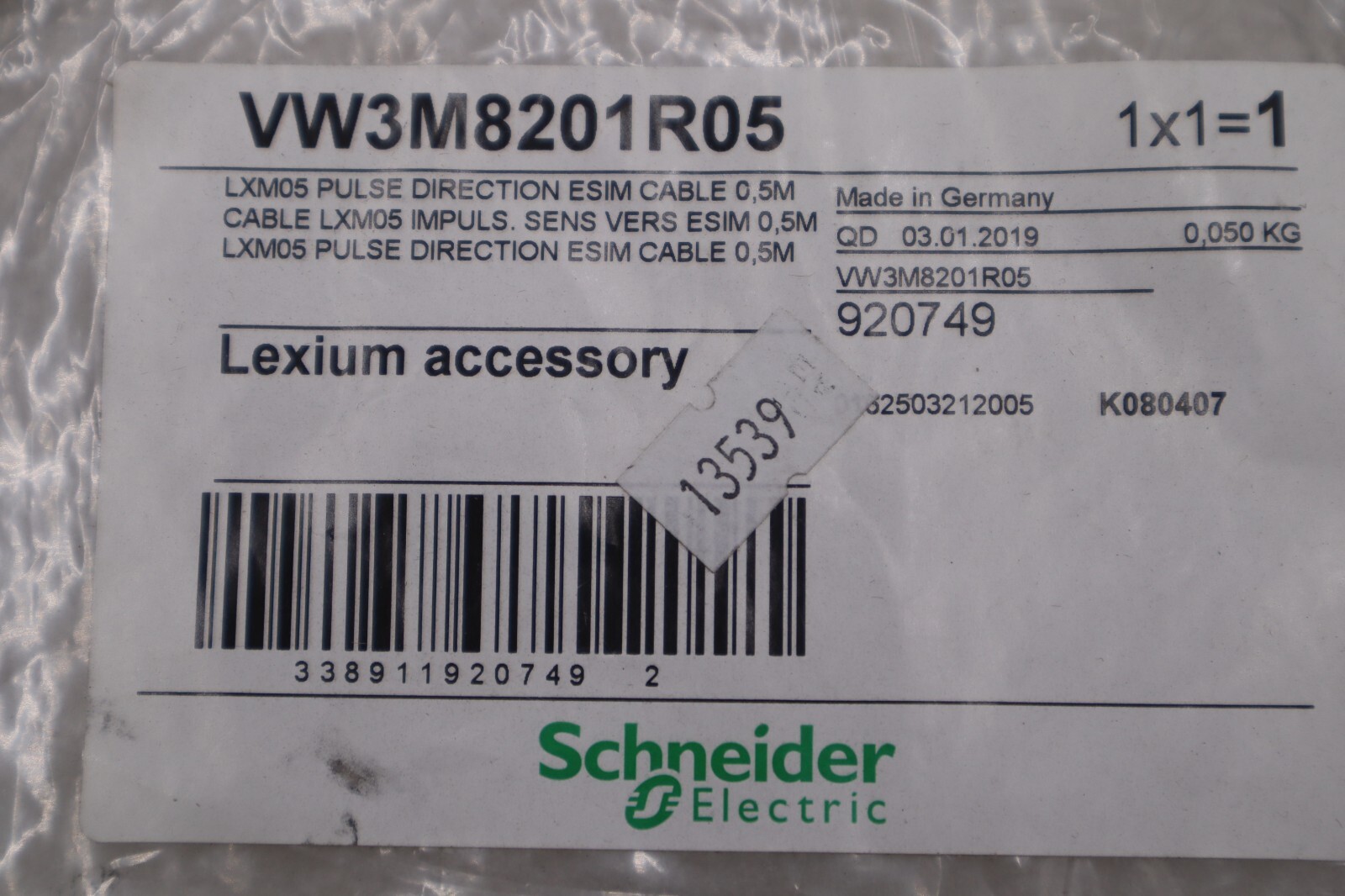 SCHNEIDER ELECTRIC VW3M8201R05 / VW3M8201R05 (BRAND NEW) STOCK K-3749