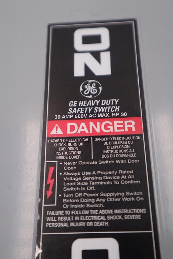 Used NEW GE THN3361R NON-FUSIBLE DISCONNECT SWITCH SINGLE CONFIGURATION STOCK 5107