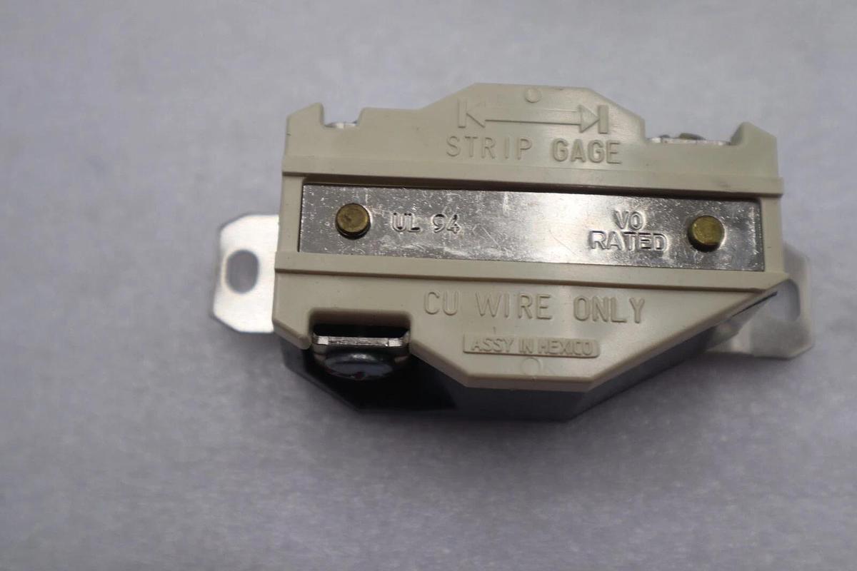 Leviton 2-P 3-W 30A-126V Single Lock Receptable Ground #K-2227