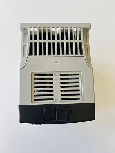 Used Allen Bradley 22D-D2P3N104 POWERFLEX-40 AC DRIVE 1.0HP #K-608