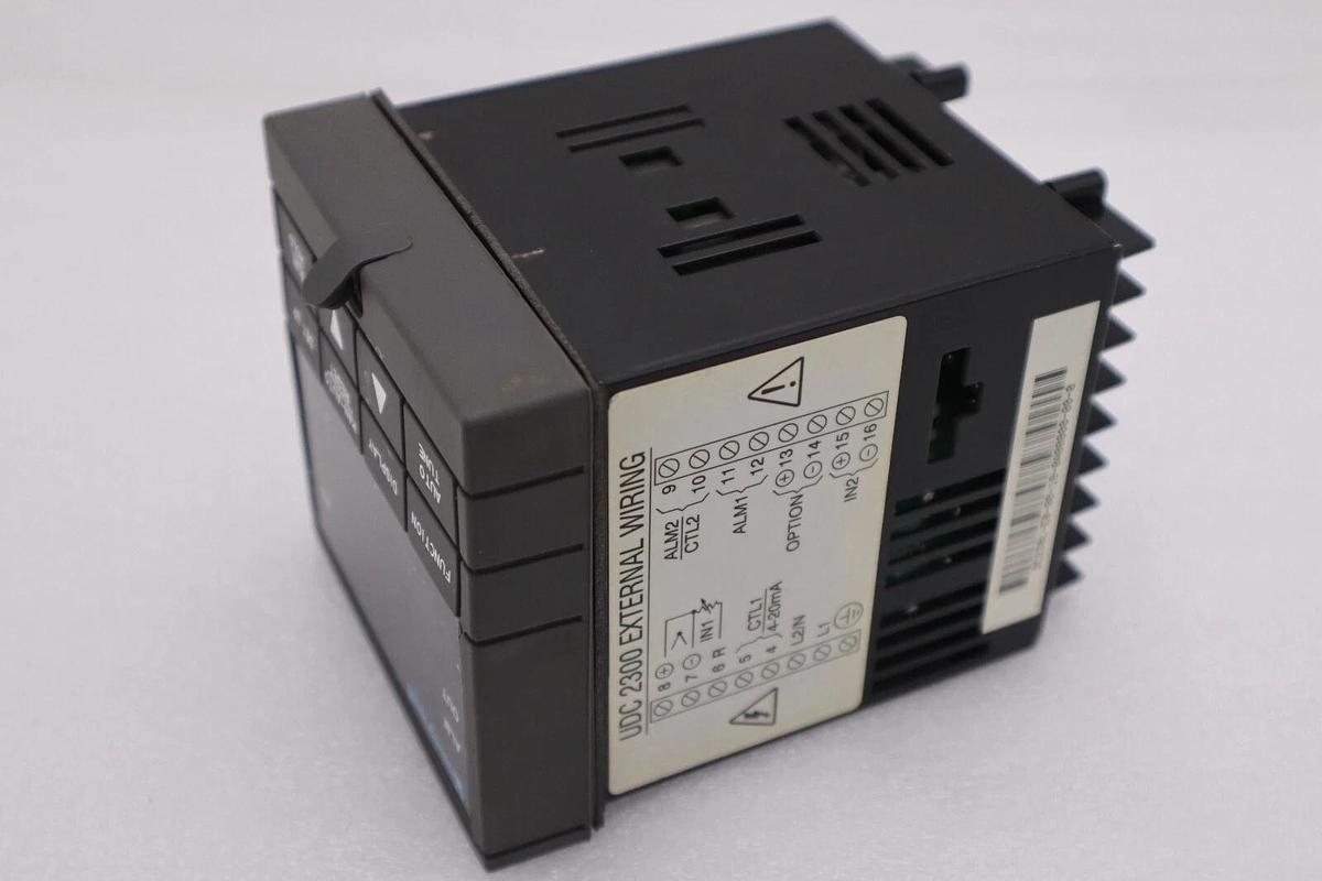 Used HONEYWELL DC230L-E0-00-10-0A00000-00-0 TEMPERATURE CONTROLLER STOCK K-385-D