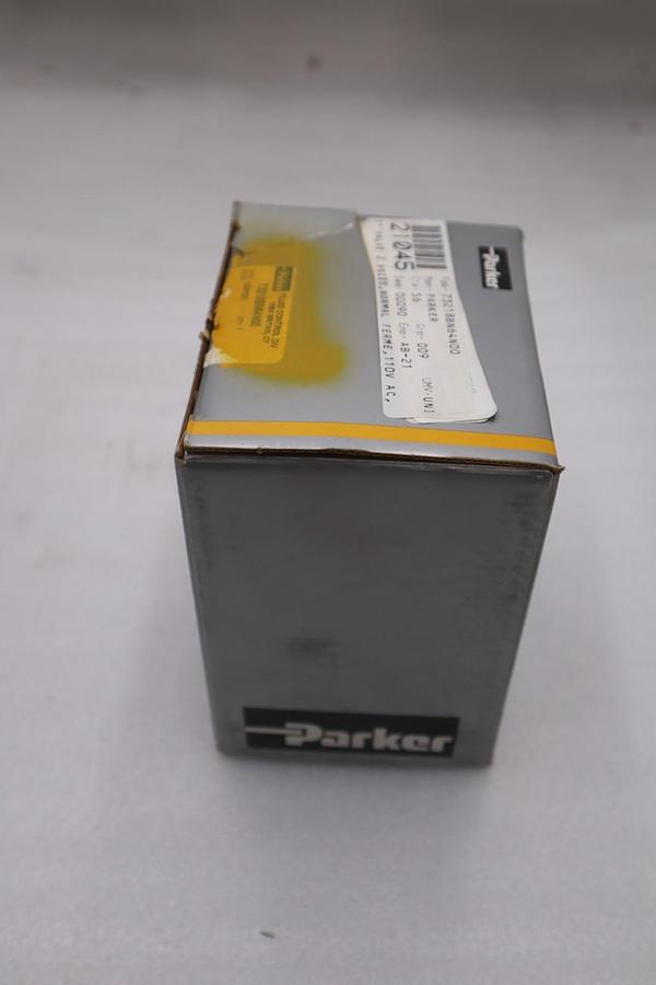Used NEW OPEN BOX Parker 73218BN64N00 Valve STOCK GF428A