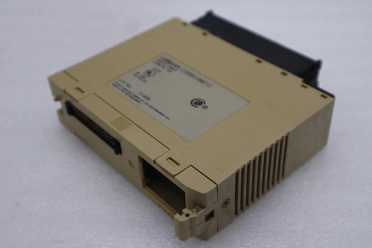 Used Omron C200H-IM212/ C200HIM212 Input Unit 24 V DC/AC 16 Point STOCK K-452-A