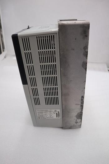 Allen-Bradley 20AD022A0AYNANNN PowerFlex 70 AC Drive 480V 22A 15HP STOCK 1669