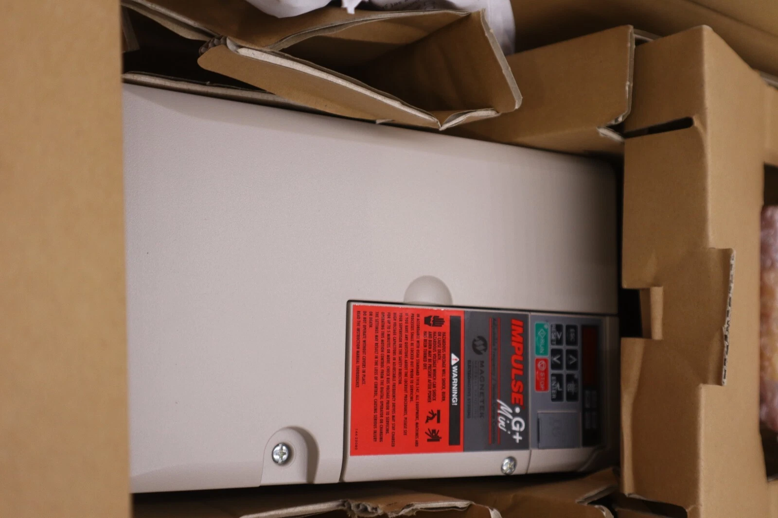 Used Yaskawa CIMR-VU4A0018AAA 3-Phase 480V 8HP Open Chassis AC Drive NEW UNIT #G379