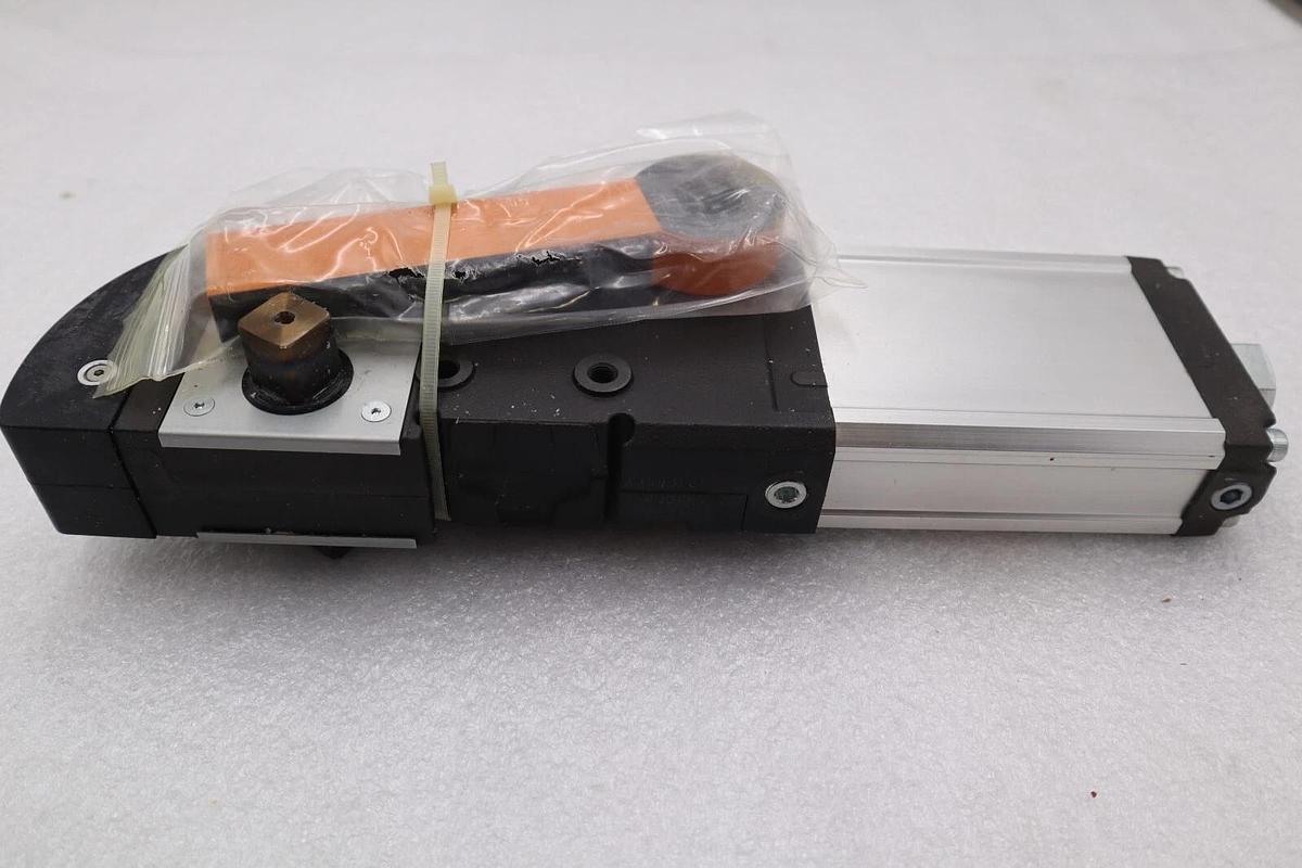 Used SMC ckz2n50tf-135dp-aa40 /ckz2n50tf135dpaa40 (BRAND NEW) Stock S-332