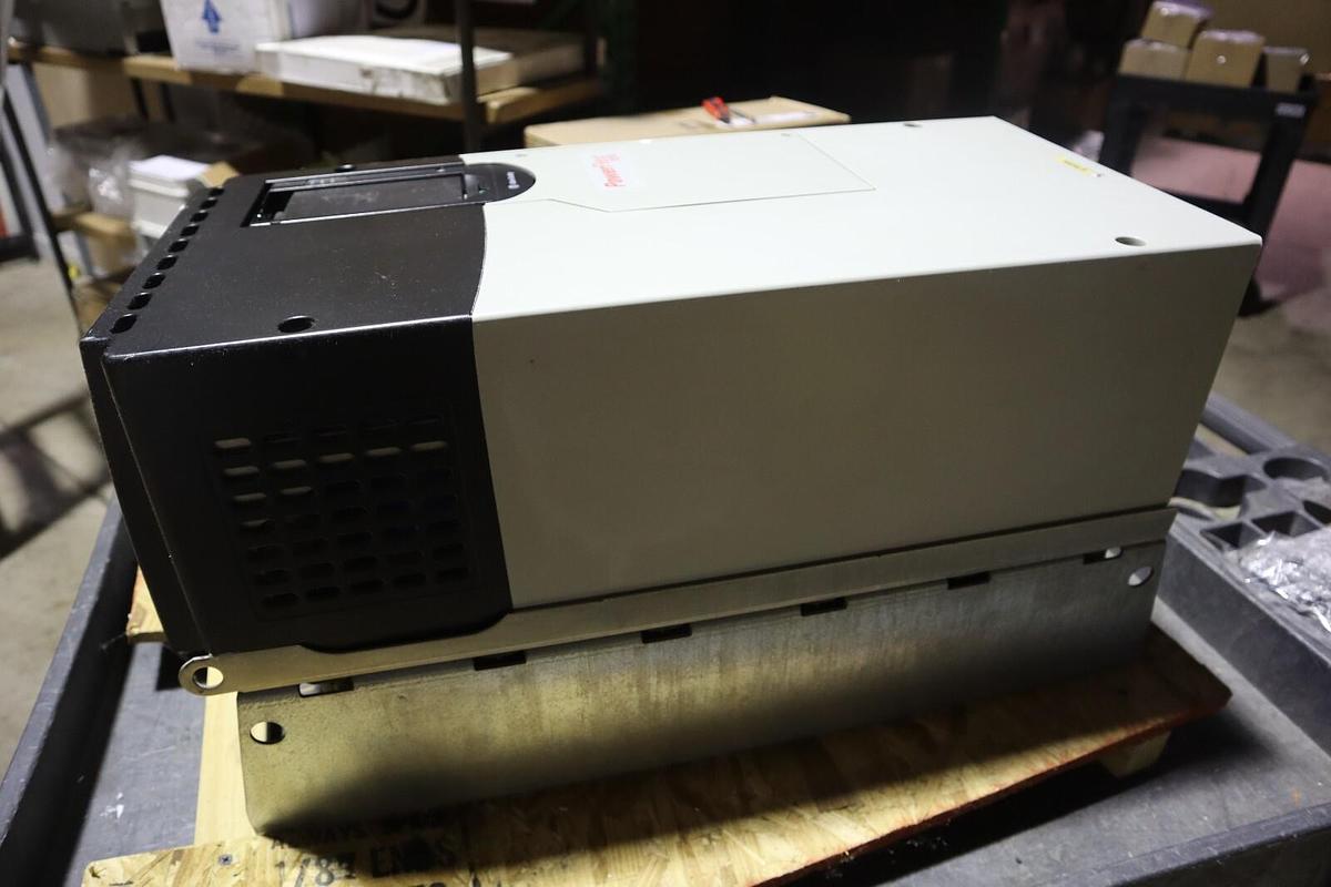 Used Allen-Bradley 20F1ANC260JA0NNNNN PowerFlex 753 AC Drive 400V 132kW 3-PH #3312-A