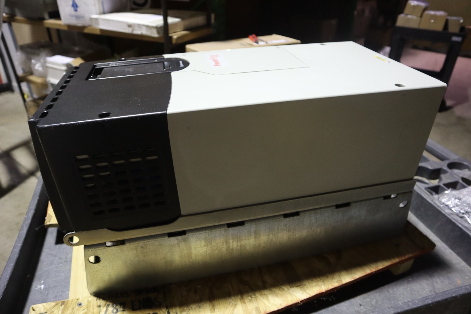 Used Allen-Bradley 20F1ANC260JA0NNNNN PowerFlex 753 AC Drive 400V 132kW 3-PH #3312-A