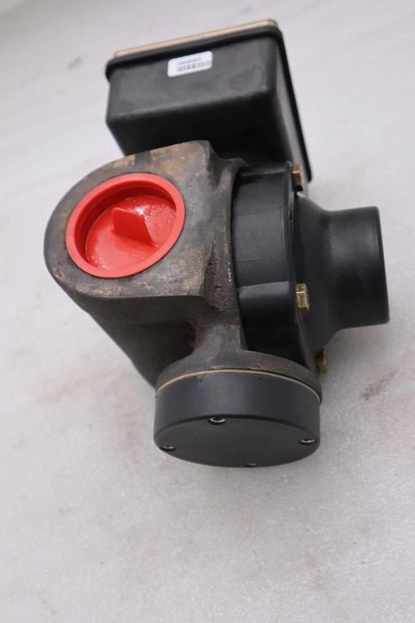 UNIVERSAL FLOW MONITORS MN-BSB50GM-16-32V1.0-A1WU FLOW METER - STOCK 3395B