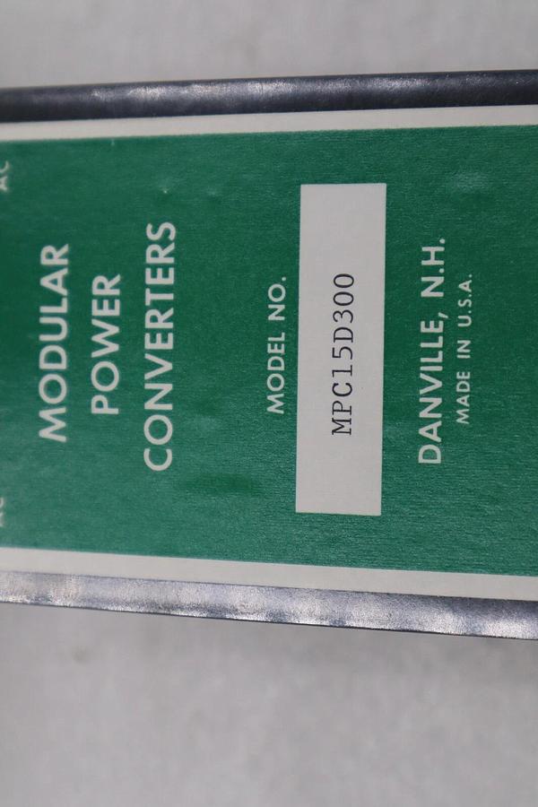 Used NEW OPEN BOX MODULAR POWER CONVERTER MPC15D300 STOCK G891A
