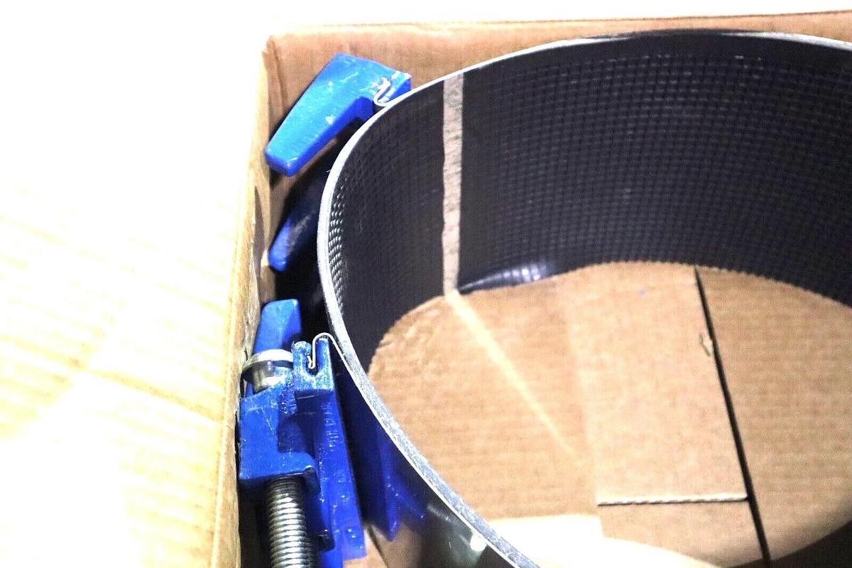 Used SMITH BLAIR 22600132007000 REPAIR CLAMP FULL CIRCLE NITRILE GASKET STOCK #1720