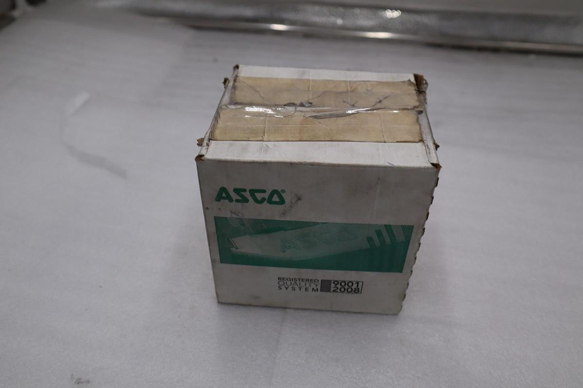 NEW ASCO U8401B101 SOLENOID VALVE 24VDC 20-150 PSI - STOCK K-3254CC