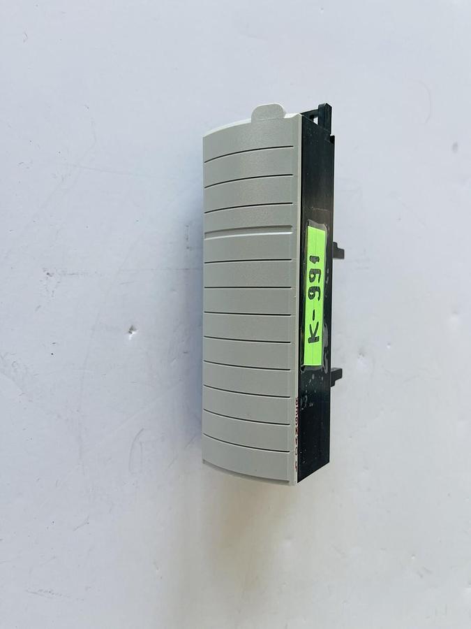 Used AB - TBNH SER A ControlLogix Terminal Block Plug And Standard Cover #K-991
