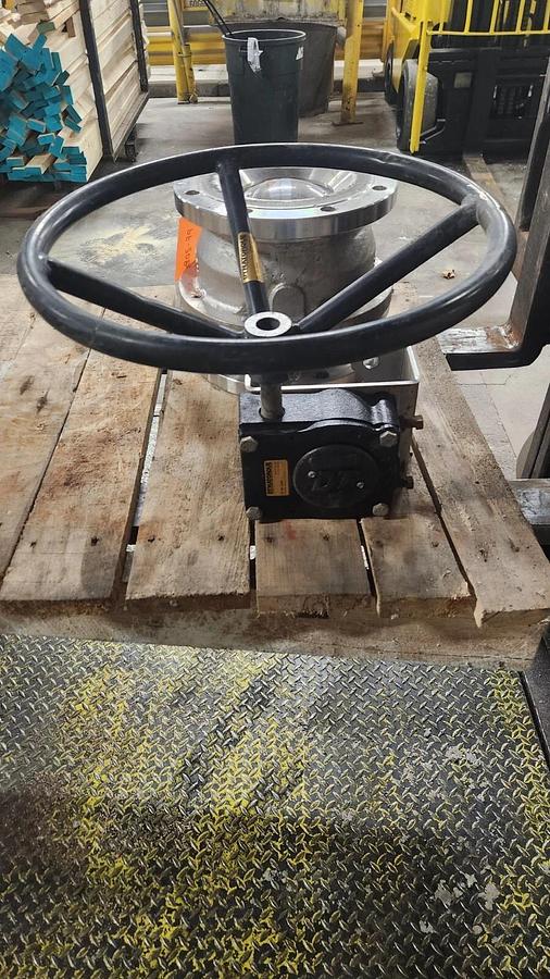 Used Dynatorque 7D-33-2600 Manual VBALL Valve 6in 316SS STOCK PF-208