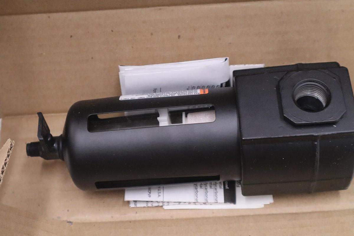 Used New OPEN BOX DAYTON Speedaire REGULATOR 4ZL50 STOCK GF752A