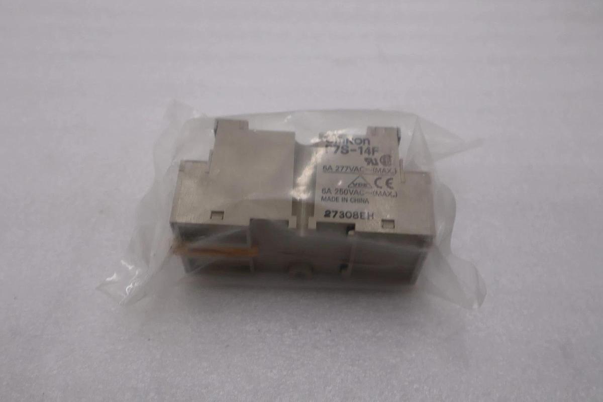 NEW Omron P7S-14F-END 14-Pole Relay Socket 10A STOCK H1579A