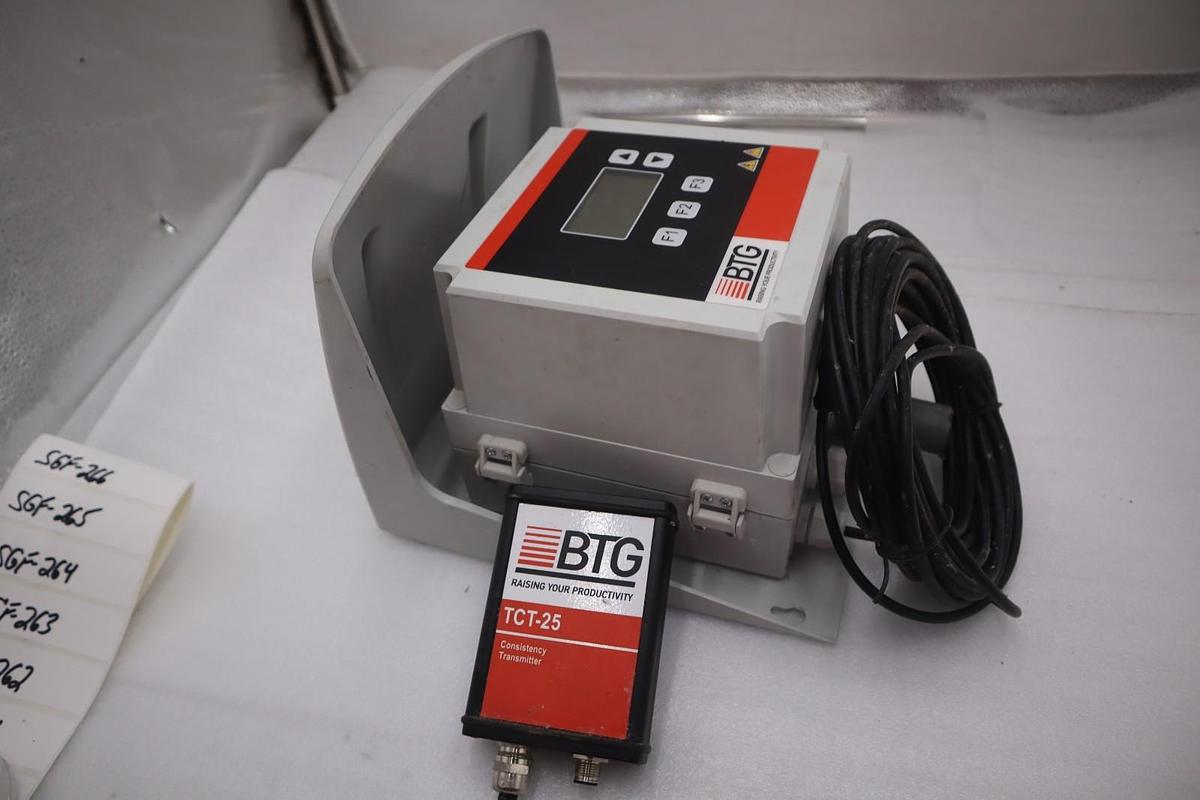 Used BTG CPM-1300 HX/Q0/C1/S/10 COMMUNICATION CONSISTENCY TRANSMITTER DISPLAY SGF-255