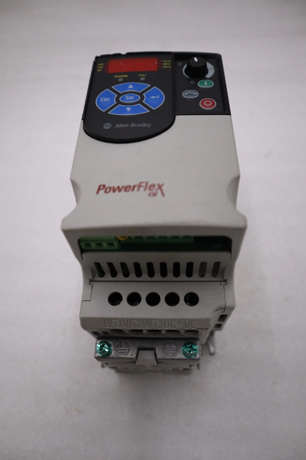 NEW OPEN BOX ALLEN BRADLEY 22F-B8P0N103 SER. A AB POWERFLEX DRIVE H1409