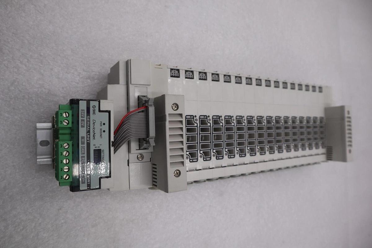 SMC SS5X5-45S1QD-16BS-C8 (NEW NO BOX) W/ DEVICENET SMC SS5V3 STOCK S-361