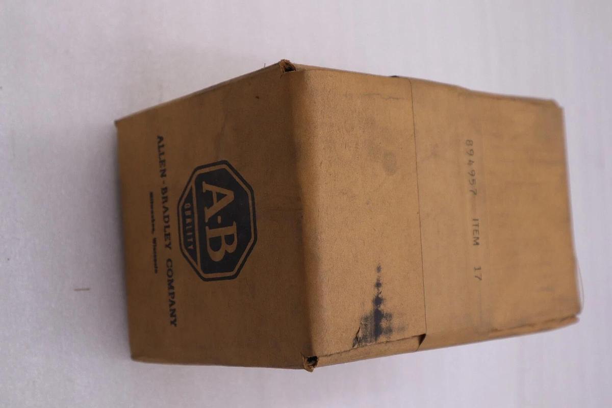 Used NEW ALLEN BRADLEY 806-D42 DRUM SWITCH REVERSING 4POLE STOCK 5480