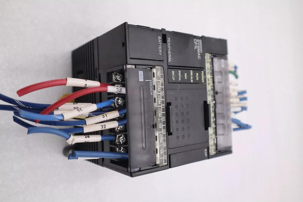 Used Omron CP1L-L20DR-D CONTROLLER PROGRAMMABLE CPU 12INPUT STOCK 2992C