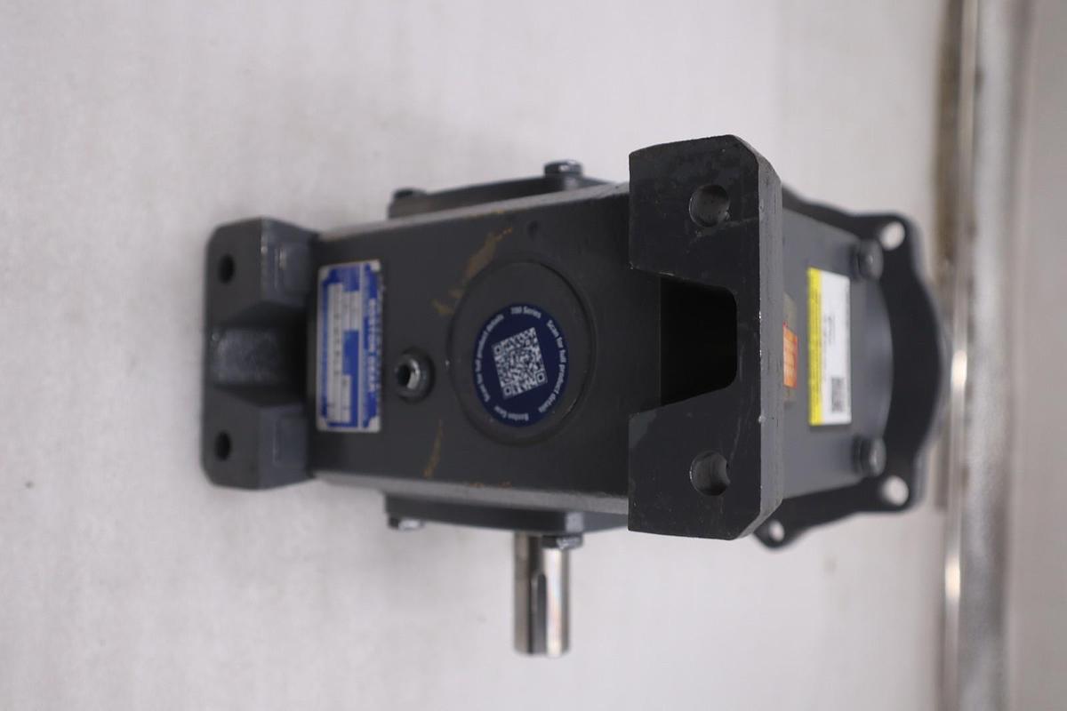 BOSTON GEAR F718X-20S-B5-G1 WORM GEAR SPEED REDUCER - STOCK GF615