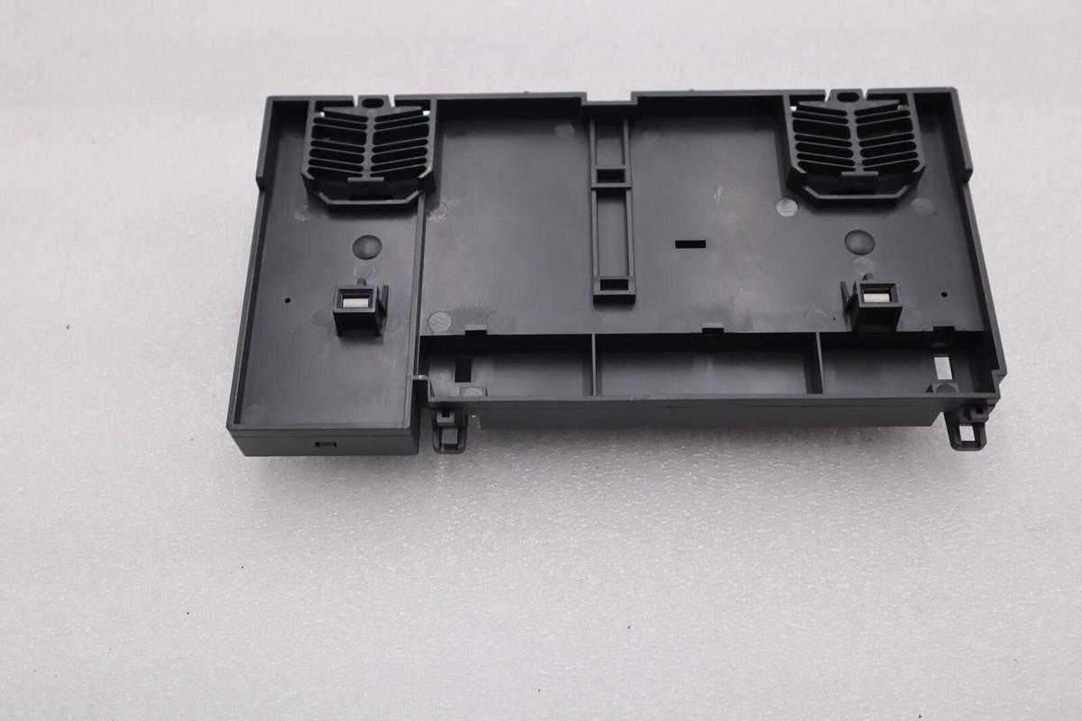 Used SIEMENS 6ES7 193-1CH20-0XA0 BLOCK TERMINAL MODULE NEW STOCK 2013