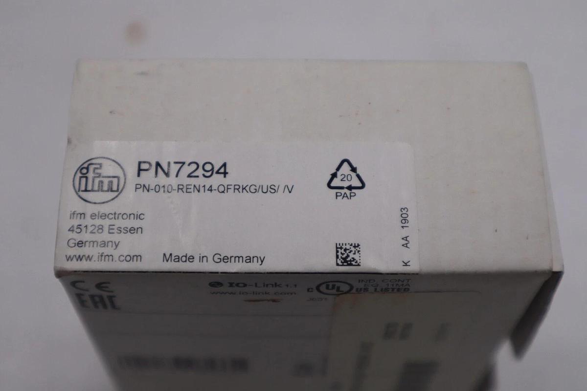 New IFM PN7294- Pressure sensor with display STOCK G621A
