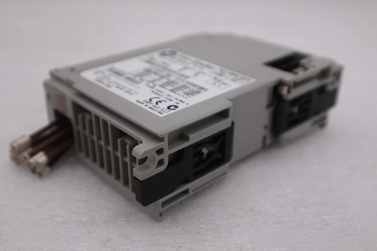 Used Allen Bradley 1769-OW8 Ser B CompactLogix 8-Channel VAC/VDC Relay Output Module