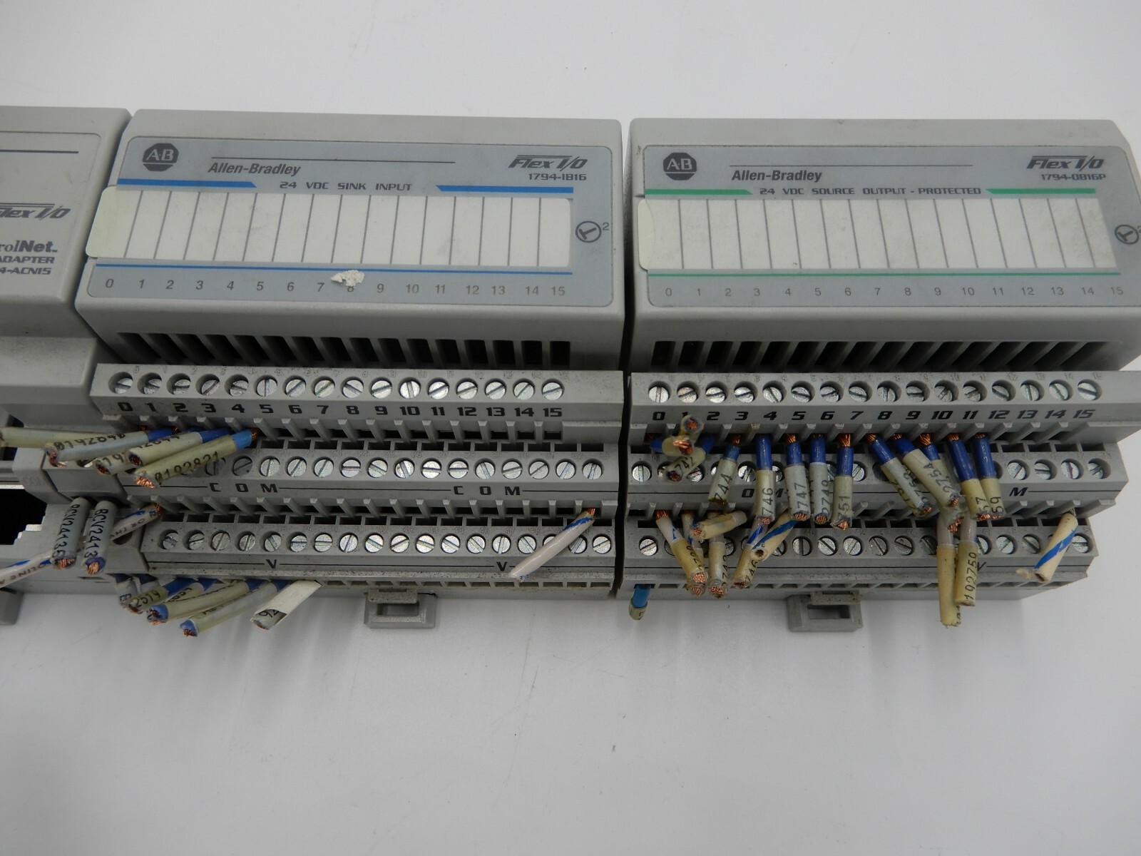 Used ALLEN BRADLEY PLC 1794-ACN15 1794-IB16 1794-OB16P STOCK NUMBER 372