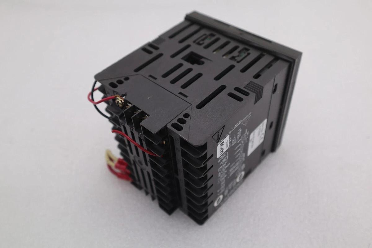 Used DANAHER CONTROLS 1400 PARTLOW 14003000 TEMPERATURE CONTROLLER Stock 4308