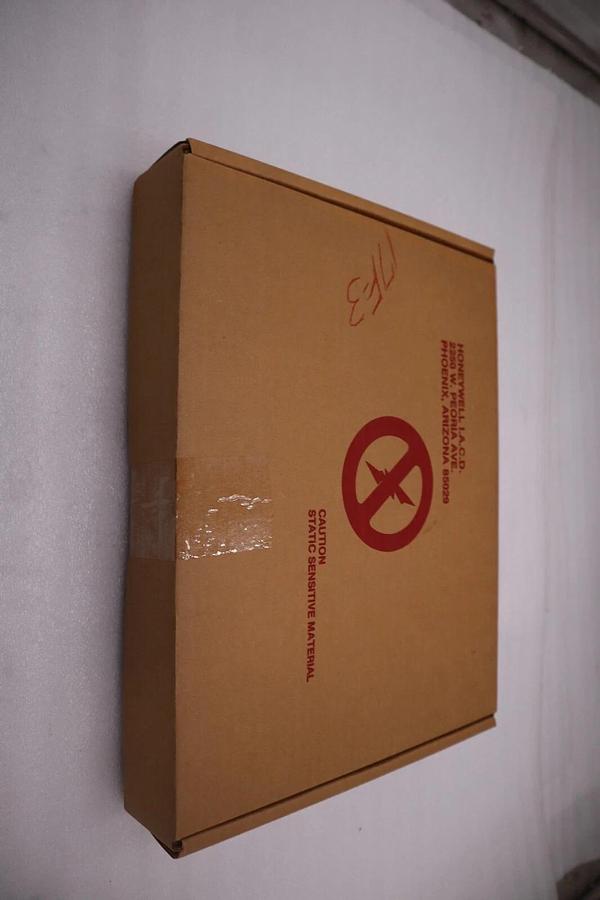 Used NEW CTS CORPORATION 729-0474-82 CIRCUT BOARD STOCK G597