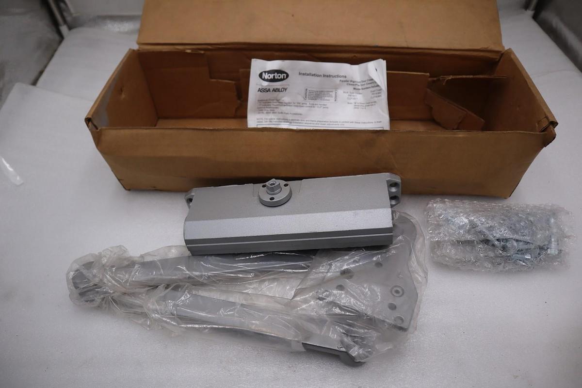 Used Norton CLP1601 x 689 Heavy Duty Grade 1 Door Closer – 2TKU8 STK CC166