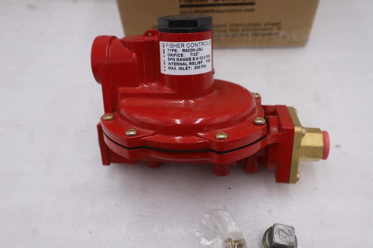 R622H-JGJ 1st Stage Regulator, 8-12 psig Spring, POL x 3/4" NPT NEW WITH BOX
