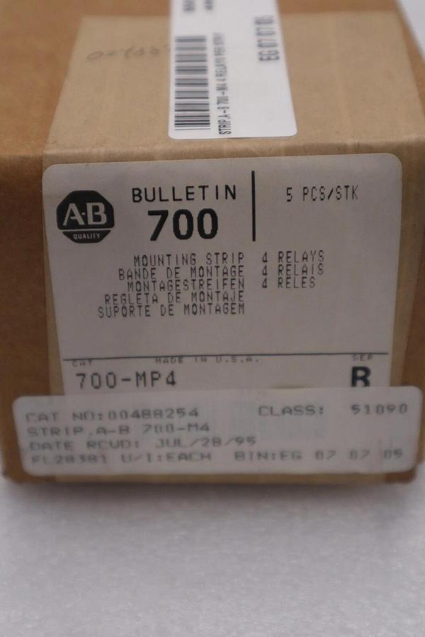 NEW AB Allen Bradley 700-MP4 universal mounting strip STOCK G457