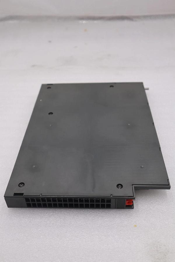 Used SIEMENS SIMATIC S7 DIGITAL OUTPUT MODULE 6ES7 422-1HH00-0AA0 STOCK K-3856