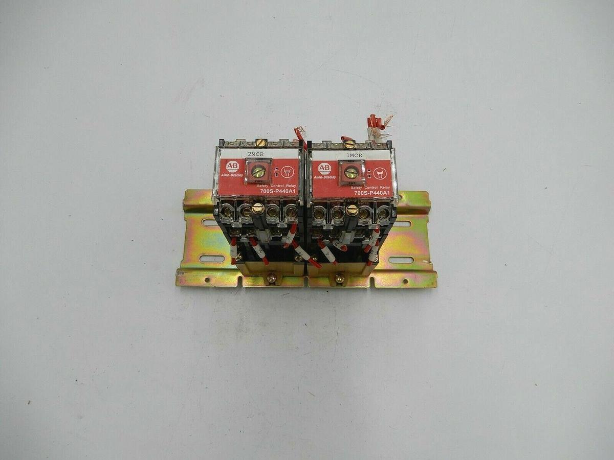 Used ALLEN BRADLEY 700-P440A1 SER D INDUSTRIAL AC RELAY 10A 600VAC STOCK 819