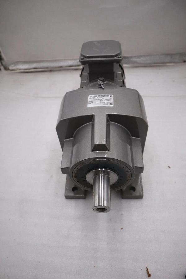 Used Nord 573.1-71L/4 CUS GEAR MOTOR 0.5HP - STOCK GF535