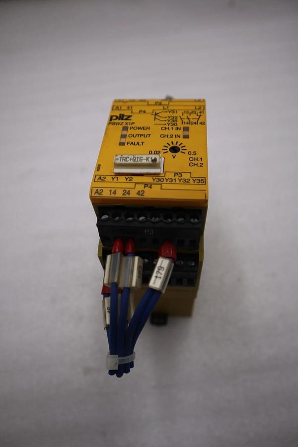 Used PILZ PSWZ X1P 0,5V /24-240VACDC 2N/O 1N/C 2SO 777949 Safety Relay STK H1824