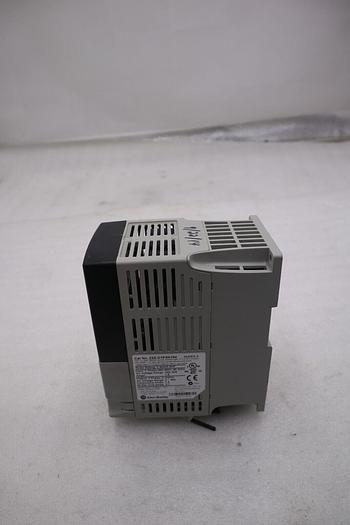 Used AB 22A-D1P4N104 PowerFlex4 AC Drive 22AD1P4N104 SER A ALLEN BRADLEY STOCK B-1285