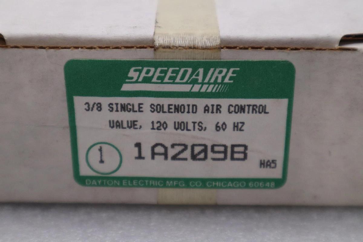Used GRAINGER SPEEDAIRE MODEL 1A209B SINGLE SOLENOID AIR CONTROL VALVE NEW STOCK 6050