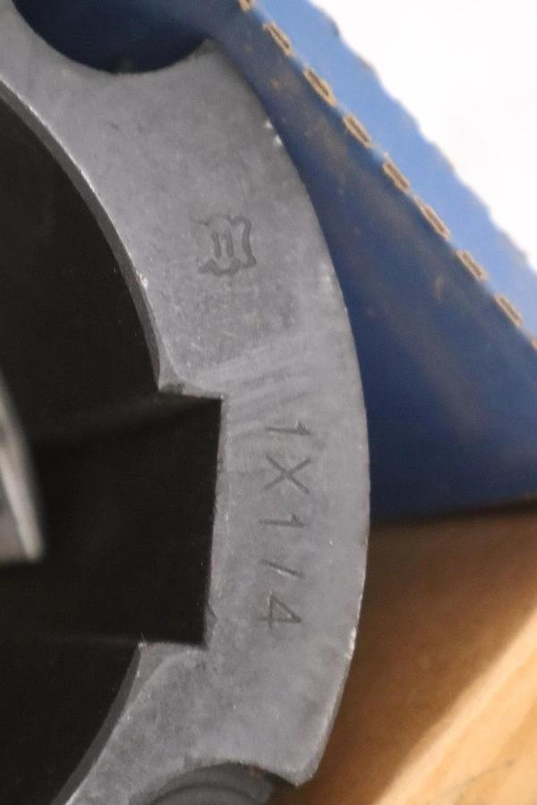 Used MARTIN 4040 3-15/16 STANDARD TAPER-LOCK BUSHING - STOCK GF587