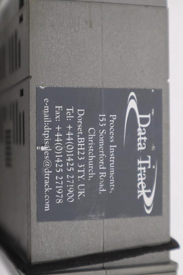 Used DATA TRACK PROCESS INSTRUMENTS TRACKER 200 DIGITAL PANEL INDICATOR STK K-2994-A