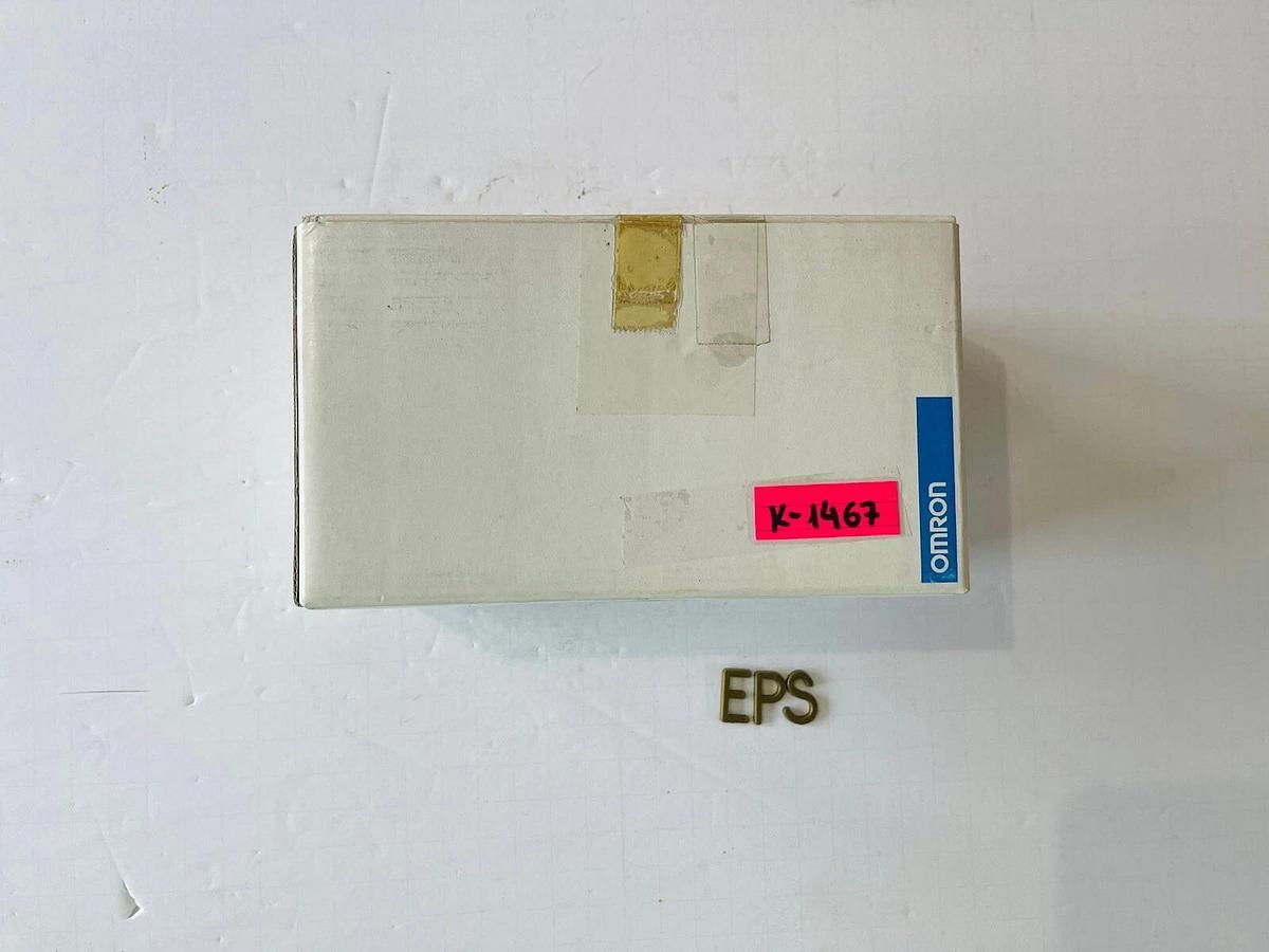Used Omron V680-CA5D02-V2 Programmable Controller PLC Module #K-1467