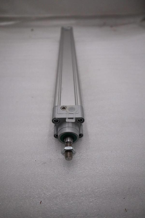 Used NEW FESTO DNC-32-400-PPV-A 163315 ISO Cylinder STOCK H1446