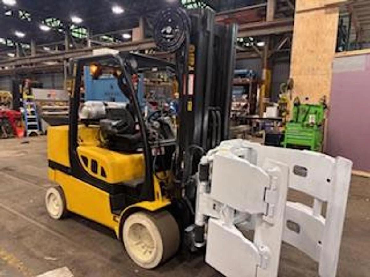 Used 12,000 POUND YALE GLC120SVX PAPER ROLL CLAMP TRUCK FORKLIFT W/ CASCADE CLAMP '18