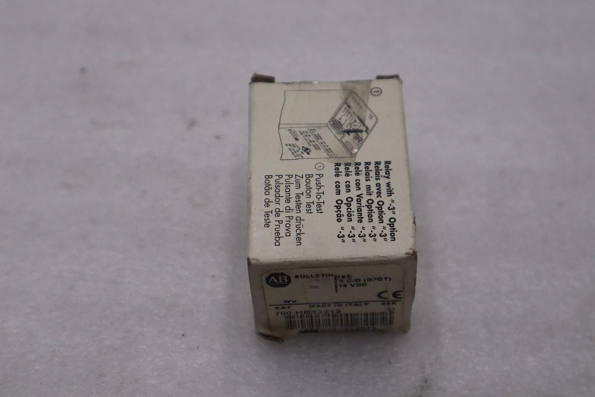 Used NEW OPEN BOX AB Allen Bradley 700-HB32Z12 General Purpose Relay STK 2082CC