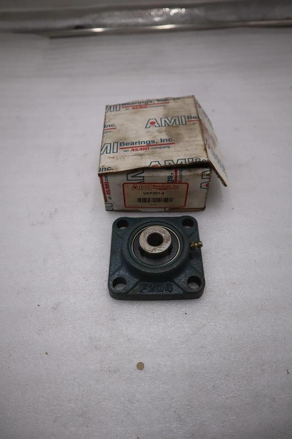 NEW OPEN BOX AMI BEARINGS UCF201-8 / UCF2018 STK K3239CC